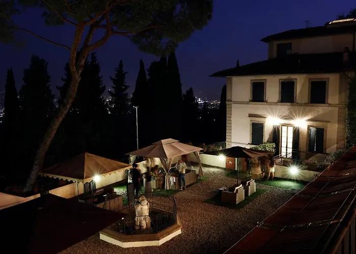 מלון Fh55 פייזולה