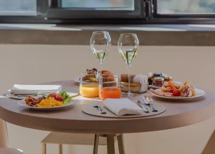 מלון Fh55 פייזולה