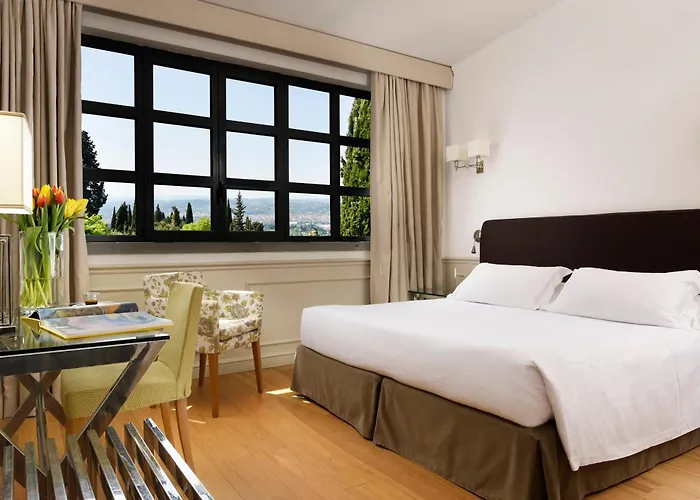 מלון Fh55 פייזולה