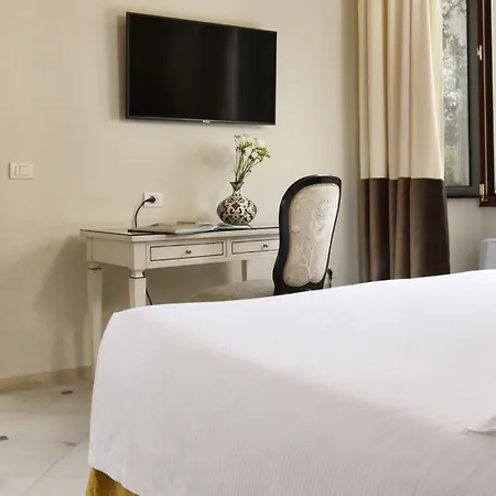 Hotel Fh55 4*